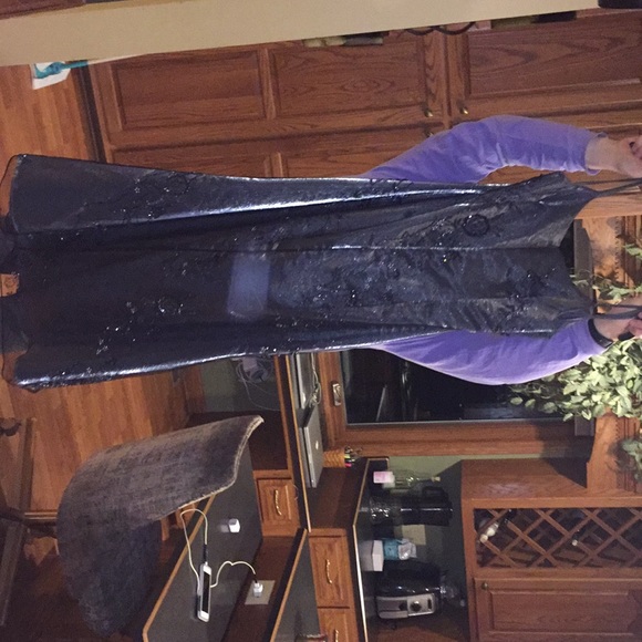 PROM DRESS - Picture 2 of 8